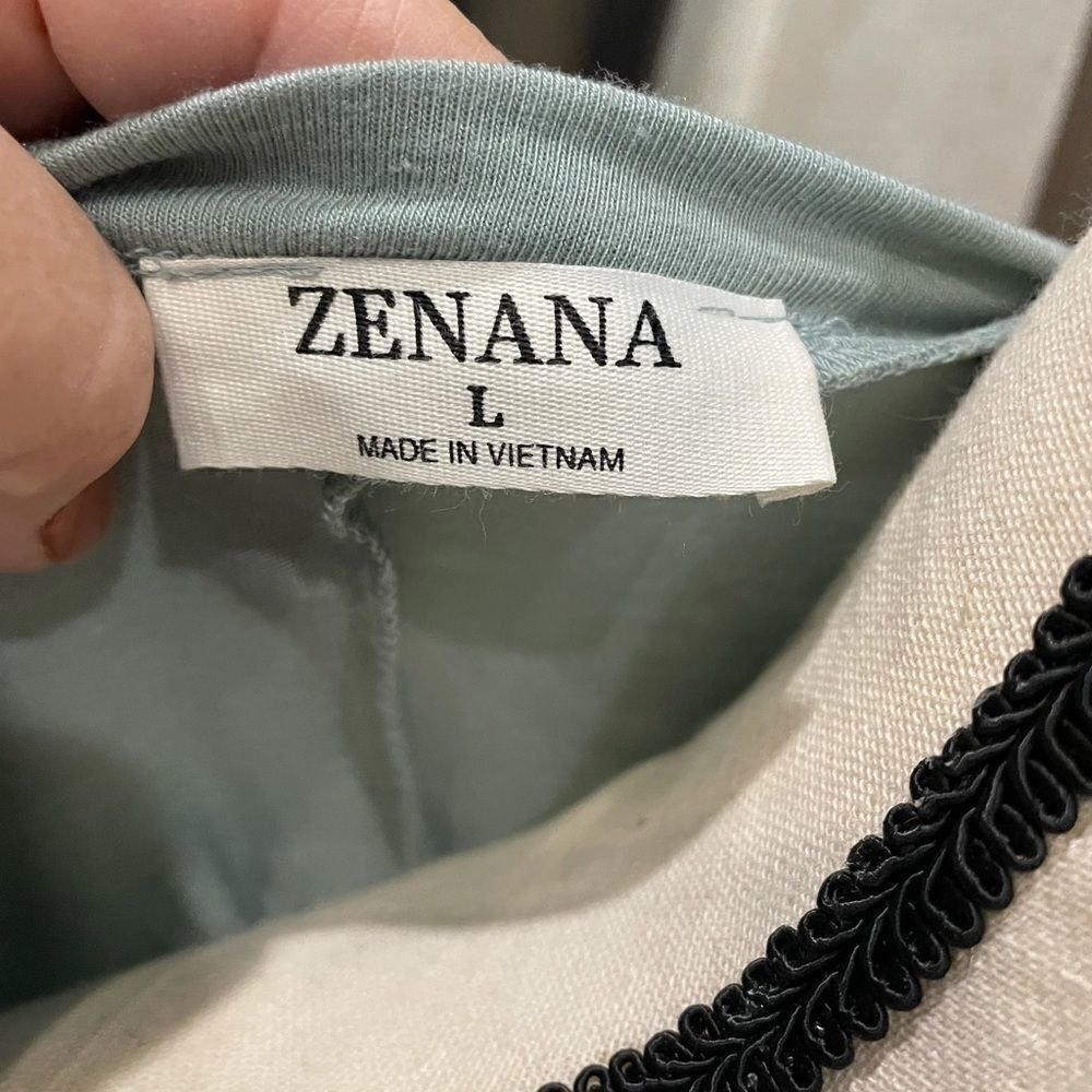 Zenana Top - Picture 3 of 4